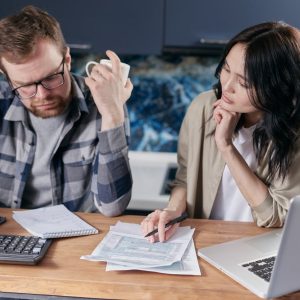 Us aclarim els dubtes sobre el reglament VERI*FACTU i la factura electrònica Facturae, sobre els terminis en la seva implantació, obligatorietat i recomanacions <i class="icon icon-locked"></i>