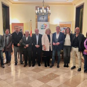El sector turístic de Lleida reforça la col·laboració amb la Generalitat <i class="icon icon-locked"></i>